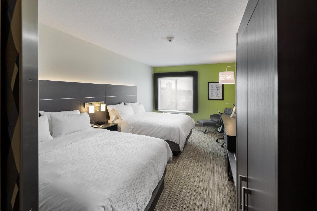 Holiday Inn Express & Suites - Brandon By Ihg Buitenkant foto