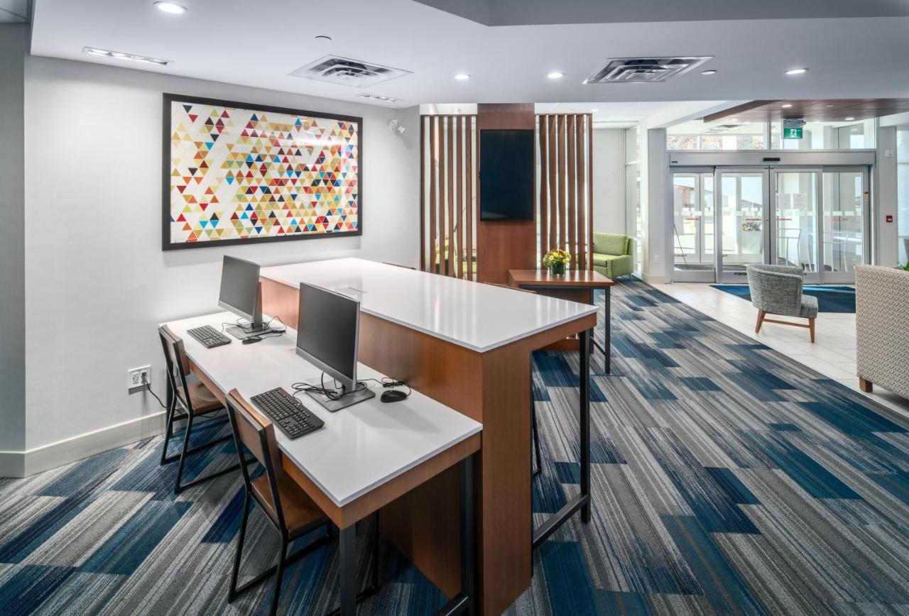 Holiday Inn Express & Suites - Brandon By Ihg Buitenkant foto
