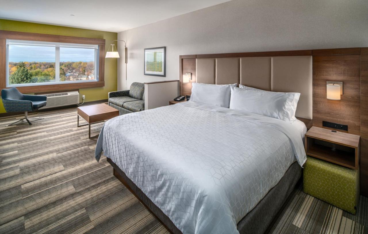 Holiday Inn Express & Suites - Brandon By Ihg Buitenkant foto