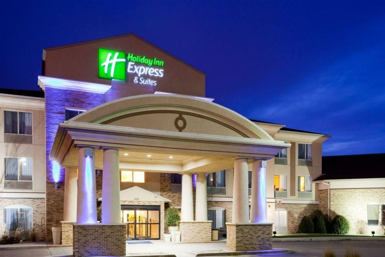 Holiday Inn Express & Suites - Brandon By Ihg Buitenkant foto